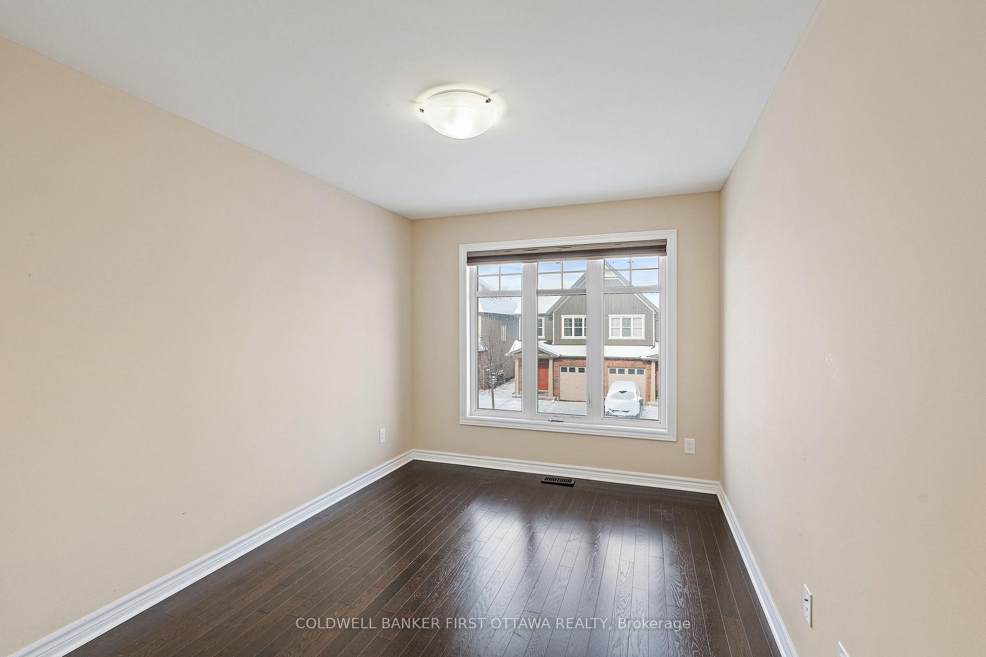Photo 23 of 285 Fergus Crescent, Ottawa, Barrhaven - Cedargrove/Fraserdale — HOMEH