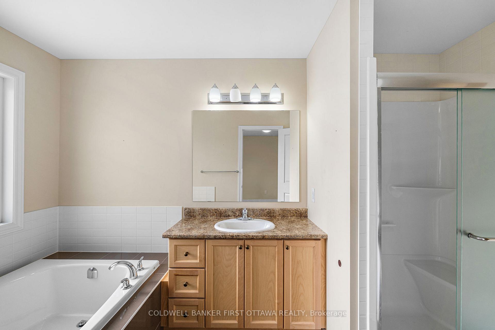 Photo 27 of 285 Fergus Crescent, Ottawa, Barrhaven - Cedargrove/Fraserdale — HOMEH