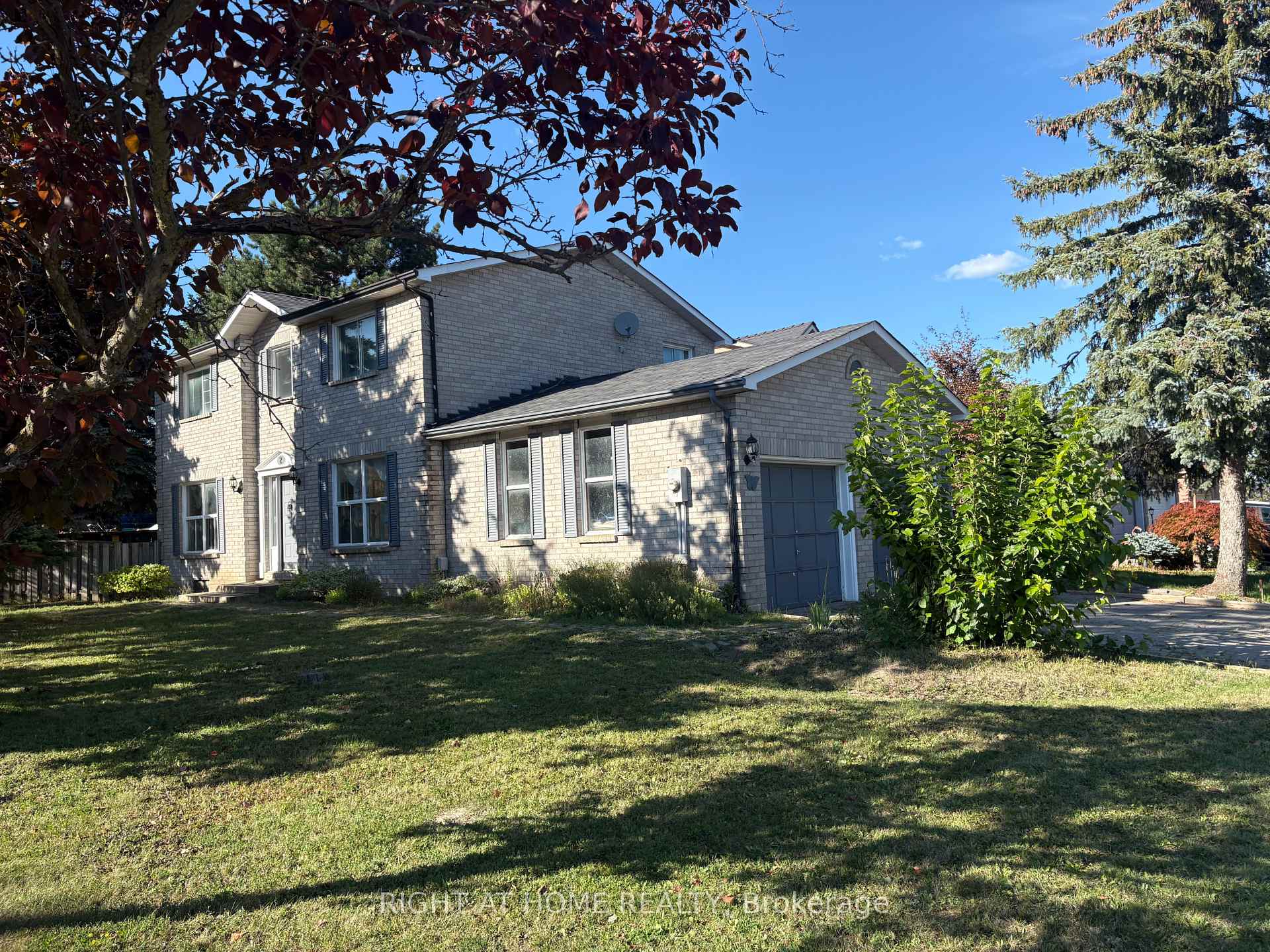 Photo 1 of 2 Fountainbridge Drive, Caledon, Bolton East — HOMEH