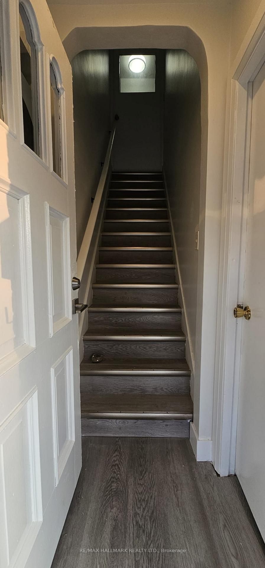 Photo 4 of 5245 Wyandotte Street E, Windsor — HOMEH