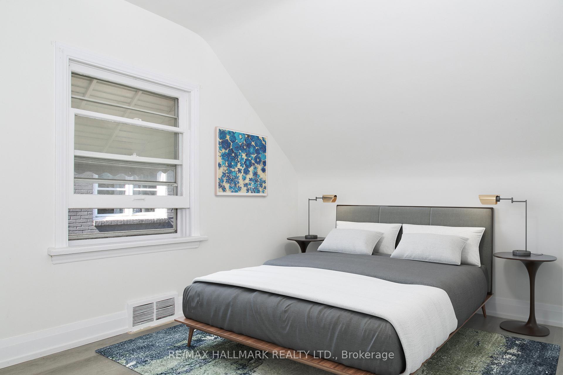 Photo 15 of 5245 Wyandotte Street E, Windsor — HOMEH