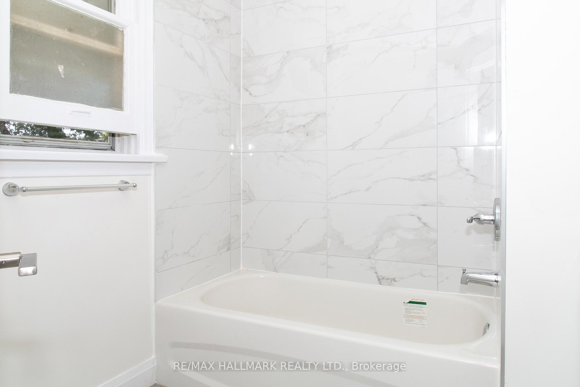 Photo 11 of 5245 Wyandotte Street E, Windsor — HOMEH