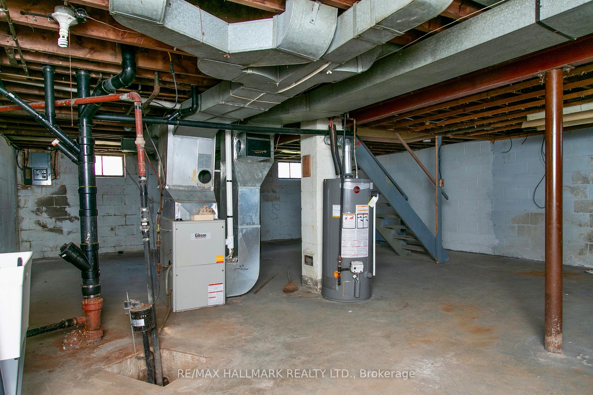 Photo 19 of 5245 Wyandotte Street E, Windsor — HOMEH