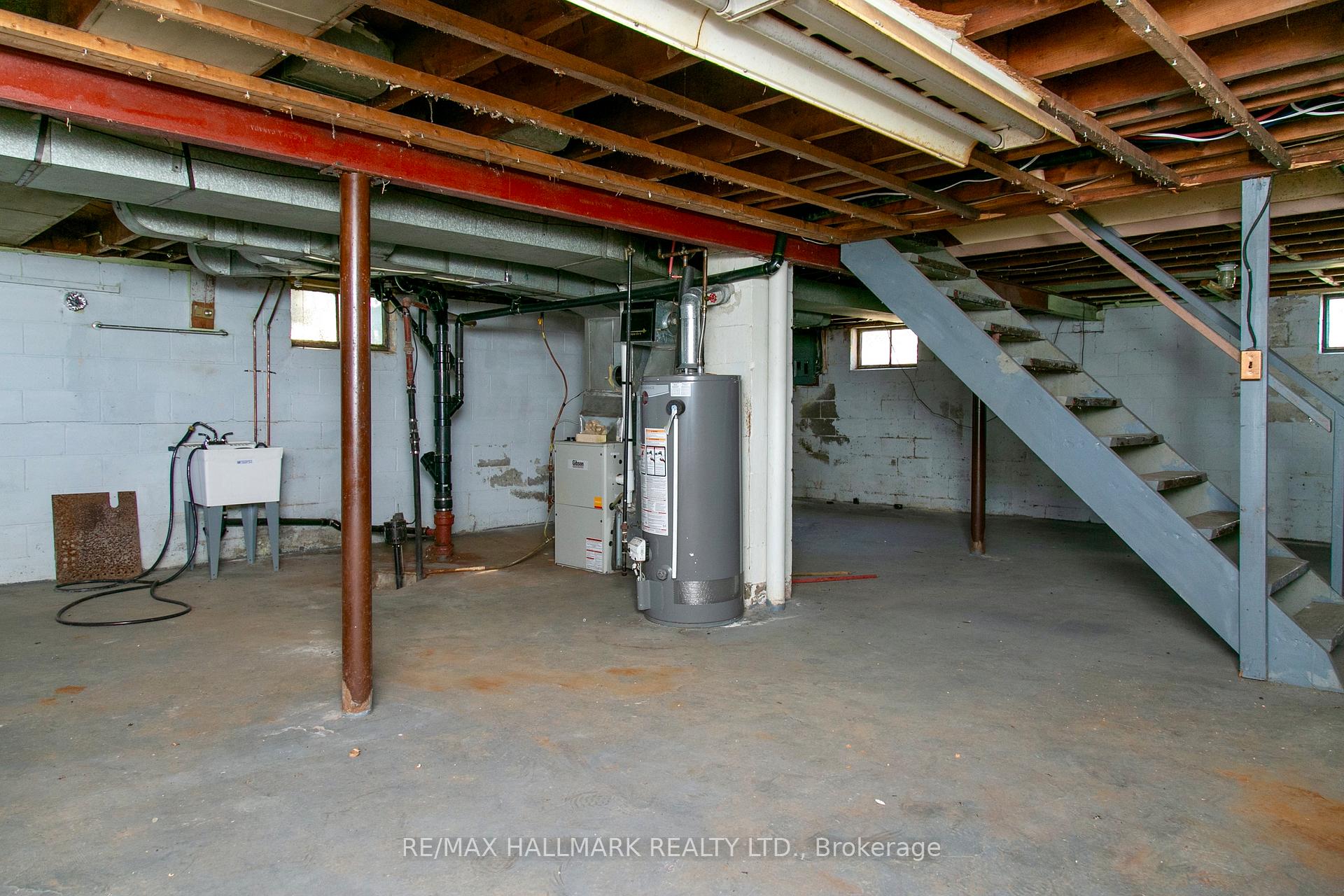 Photo 20 of 5245 Wyandotte Street E, Windsor — HOMEH