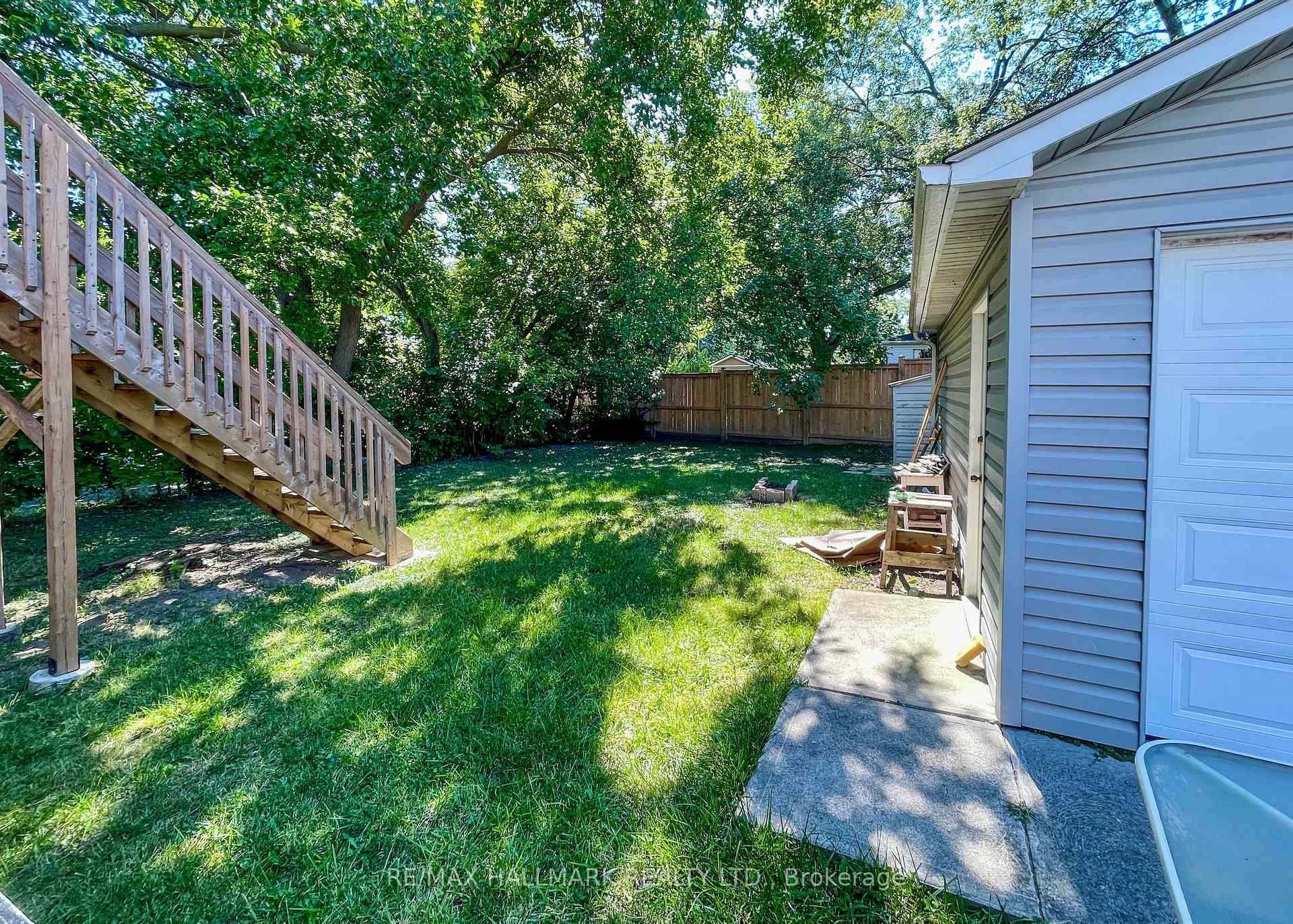 Photo 10 of 5245 Wyandotte Street E, Windsor — HOMEH