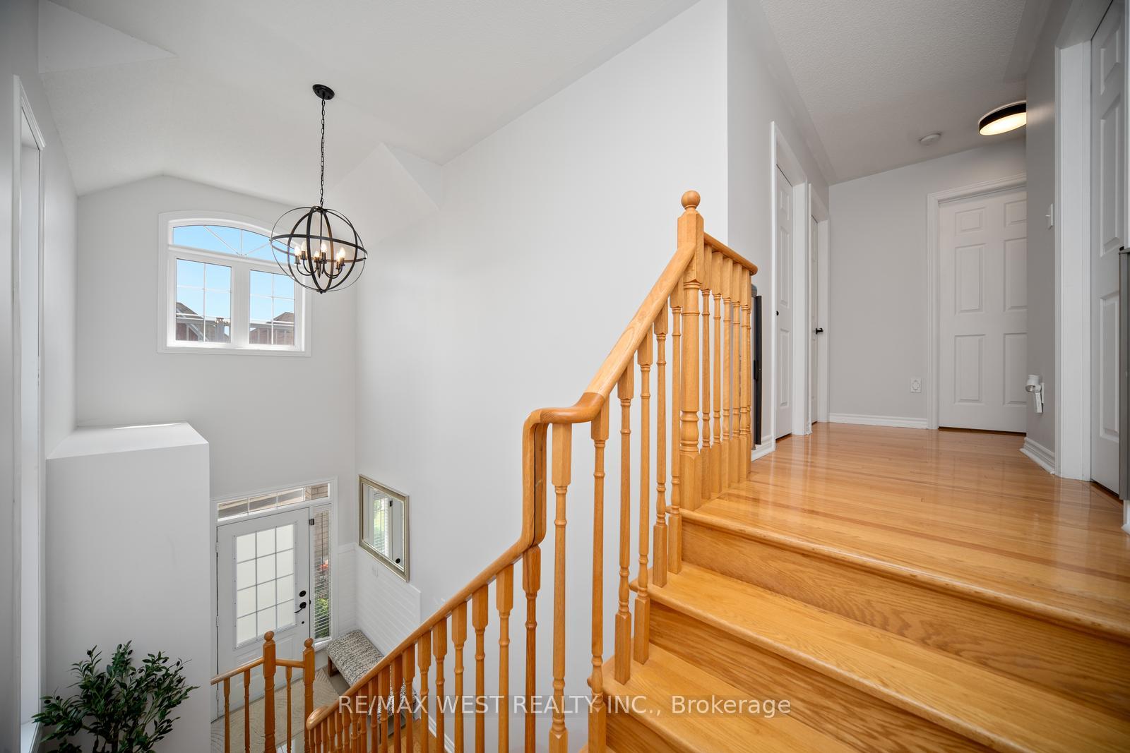 Photo 22 of 4 Dilworth Chase, Brampton, Bram East — HOMEH