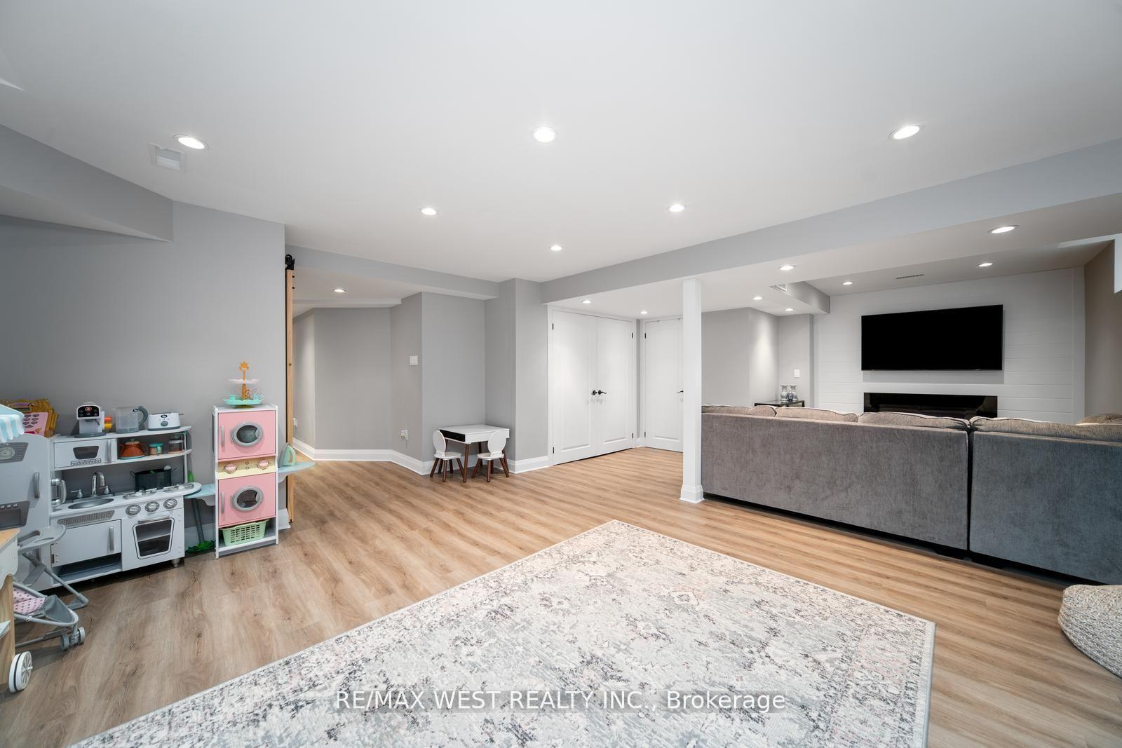 Photo 31 of 4 Dilworth Chase, Brampton, Bram East — HOMEH