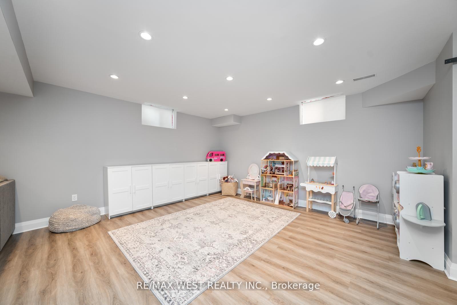 Photo 40 of 4 Dilworth Chase, Brampton, Bram East — HOMEH