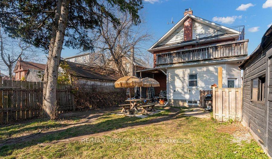 Photo 13 of 137 Elgin Street E, Oshawa, O'Neill — HOMEH