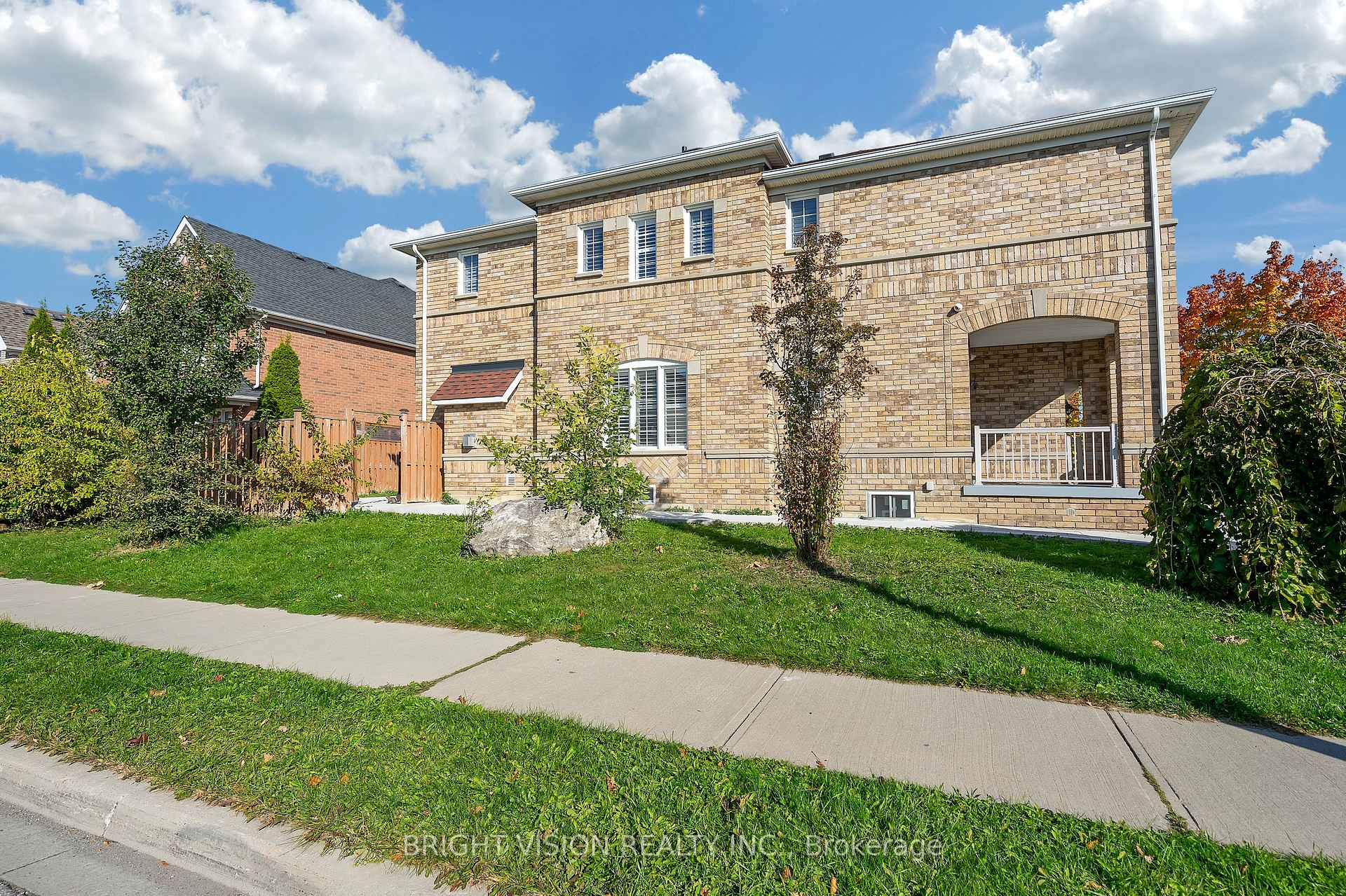 Photo 10 of Unit ROOM A, 2 Browley Drive, Brampton, Fletcher's Meadow — HOMEH