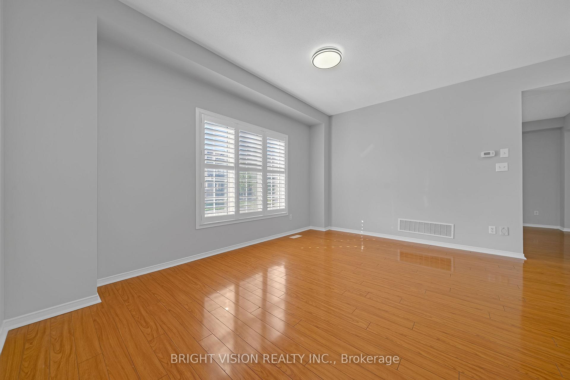 Photo 7 of Unit ROOM A, 2 Browley Drive, Brampton, Fletcher's Meadow — HOMEH