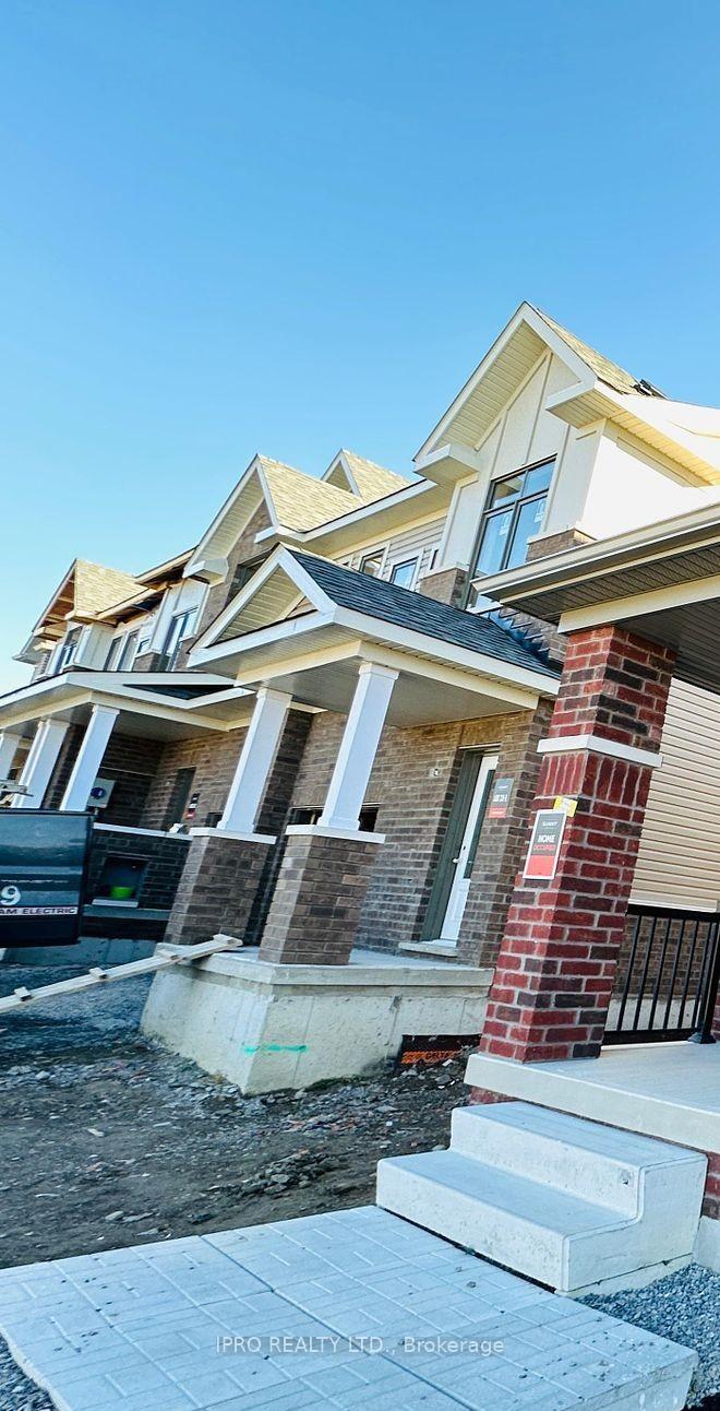 Photo 1 of 685 Ribstone Court, Oshawa, Pinecrest — HOMEH