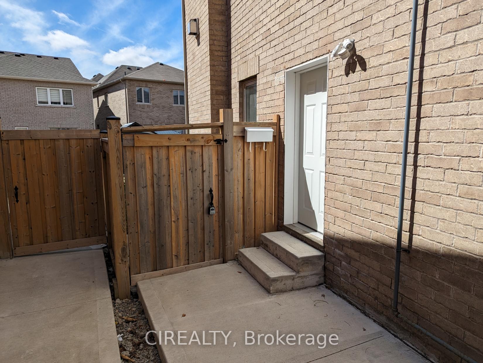 Photo 9 of Unit Lower, 48 Newhouse Boulevard, Caledon, Rural Caledon — HOMEH