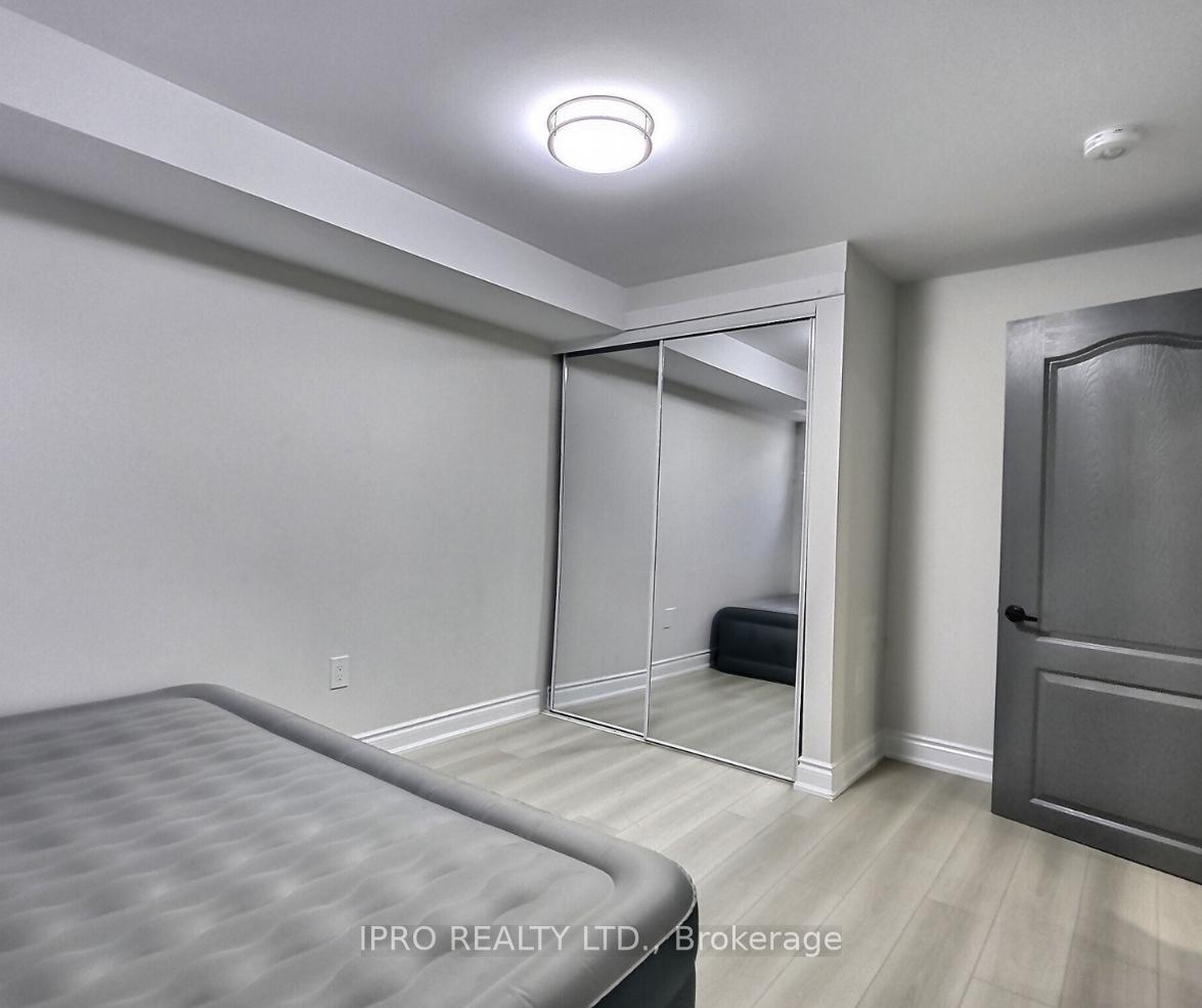 Photo 6 of 40 Capistro Street, Brampton, Fletcher's Meadow — HOMEH