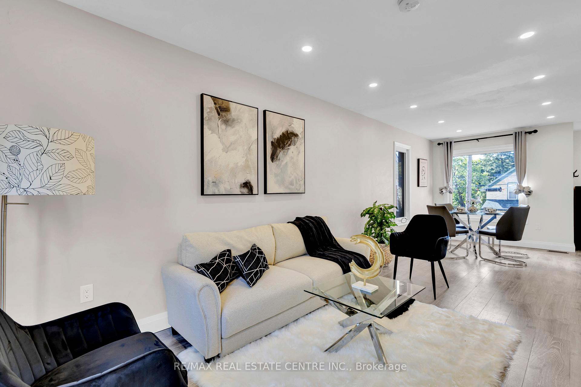 Photo 15 of 124 St George Street, Kitchener — HOMEH