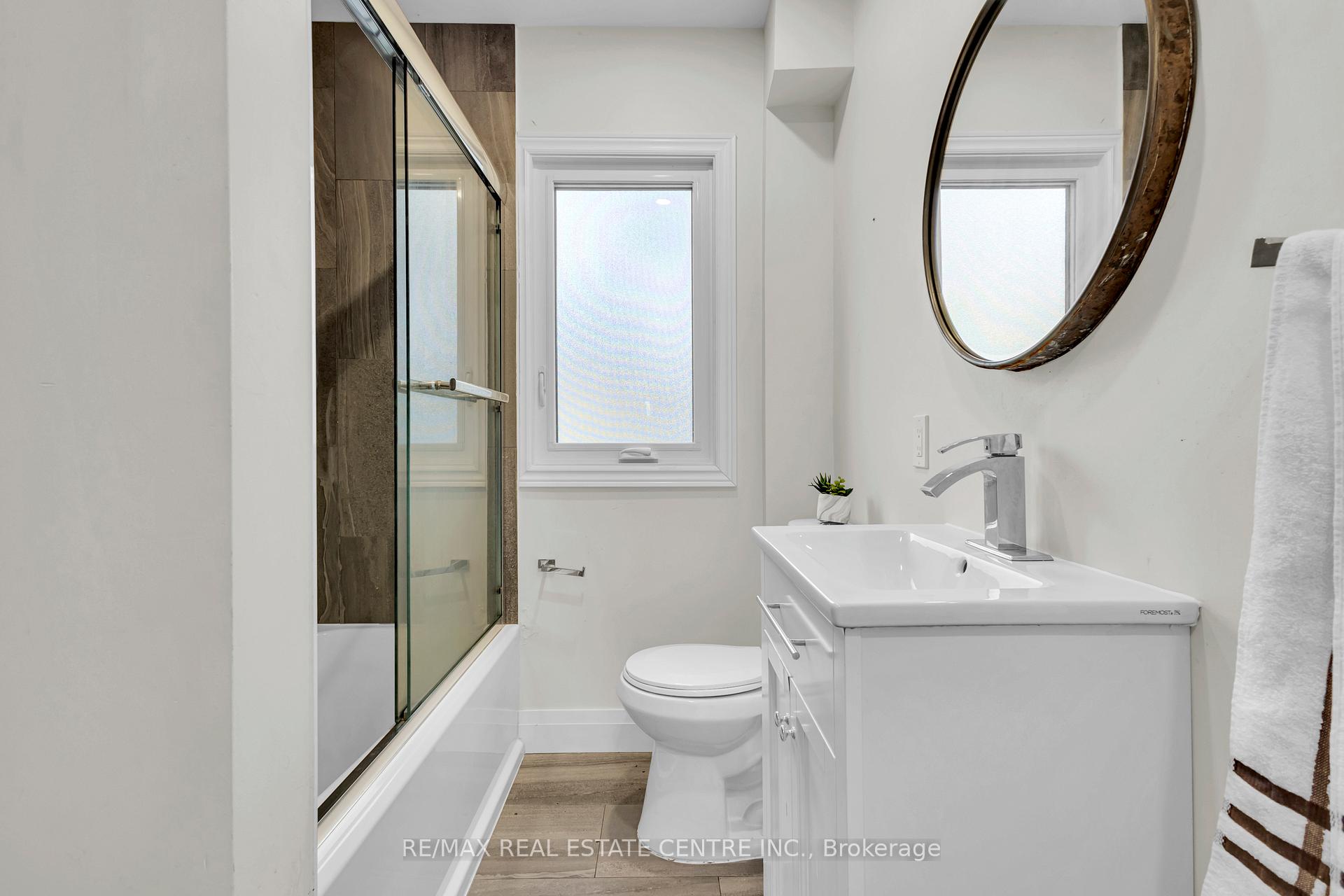 Photo 17 of 124 St George Street, Kitchener — HOMEH