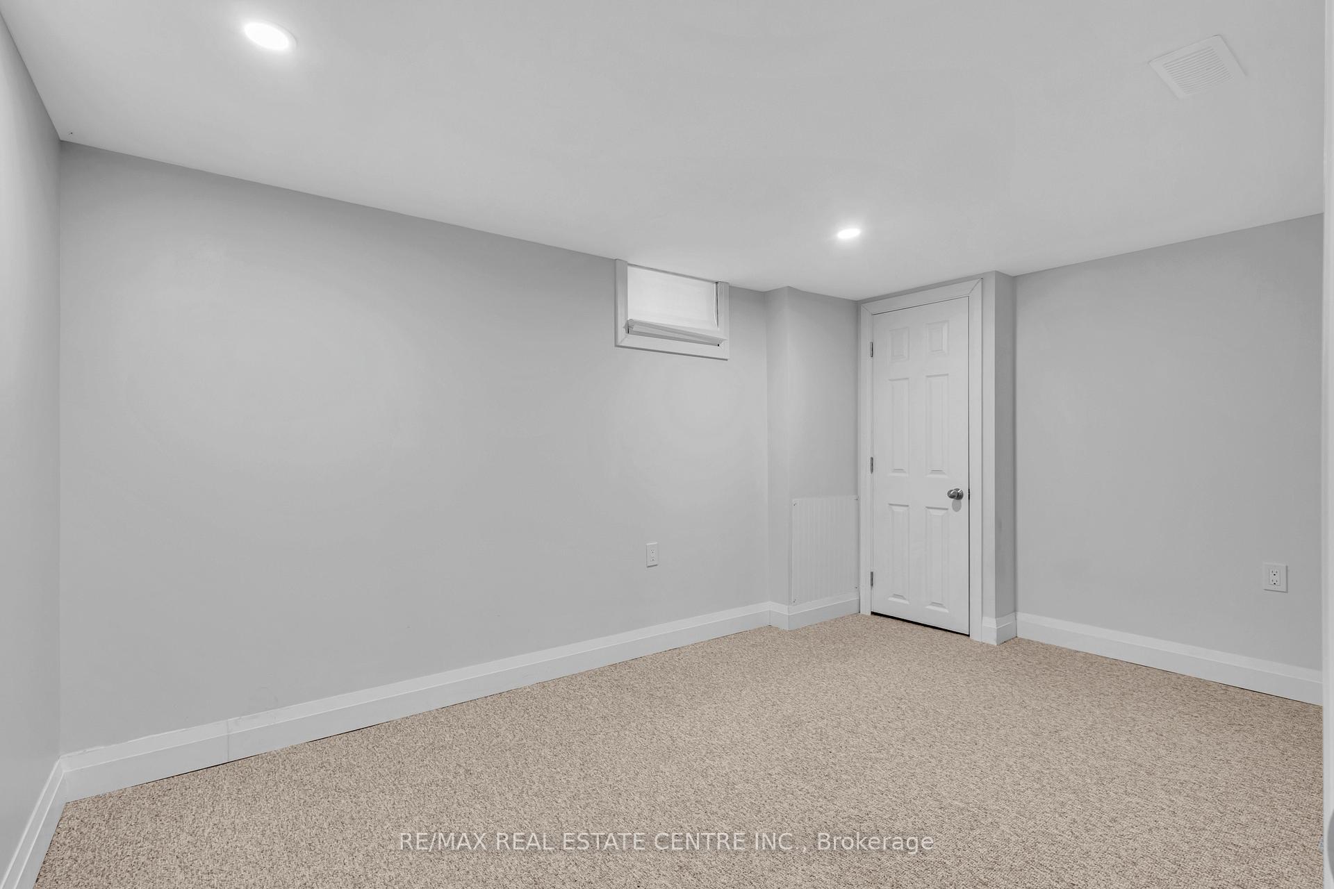 Photo 35 of 124 St George Street, Kitchener — HOMEH