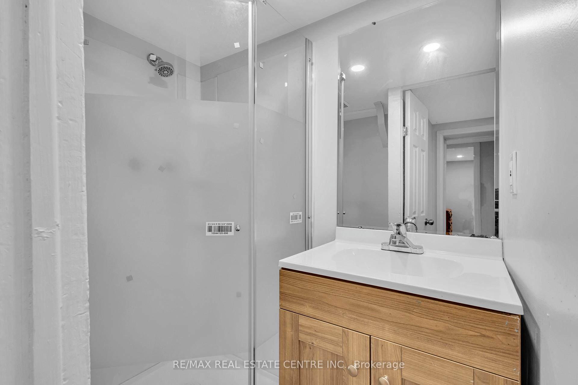 Photo 27 of 124 St George Street, Kitchener — HOMEH