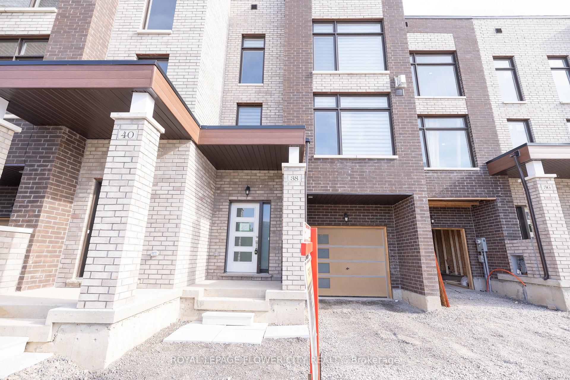 Front of 38 Queenpost Drive