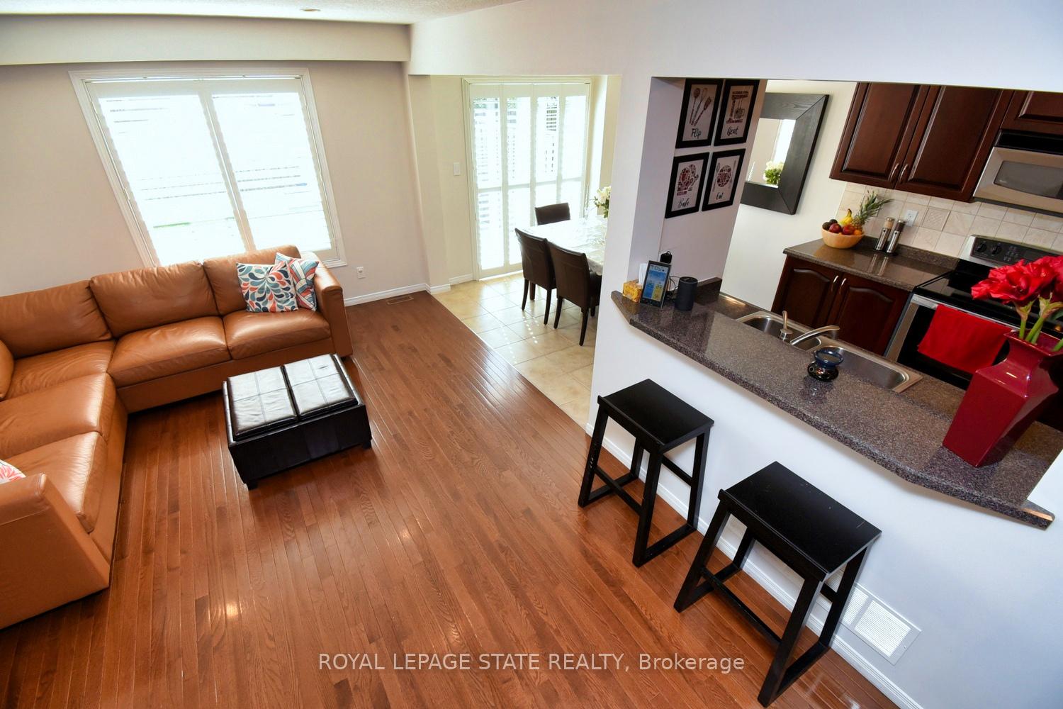 Photo 9 of 15 Clement Drive, Hamilton, Stoney Creek — HOMEH