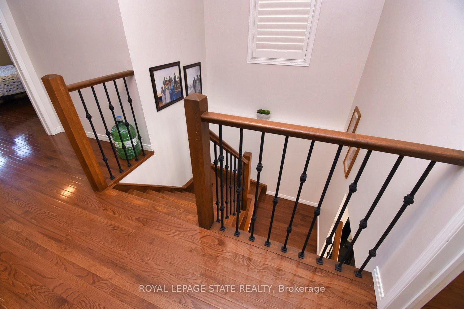 Photo 16 of 15 Clement Drive, Hamilton, Stoney Creek — HOMEH