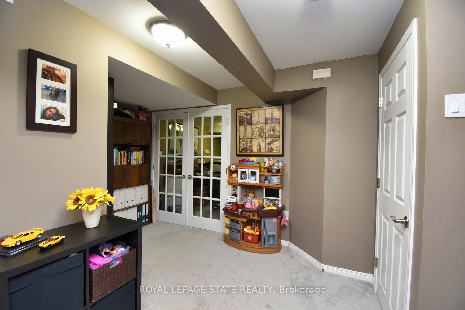 Photo 27 of 15 Clement Drive, Hamilton, Stoney Creek — HOMEH