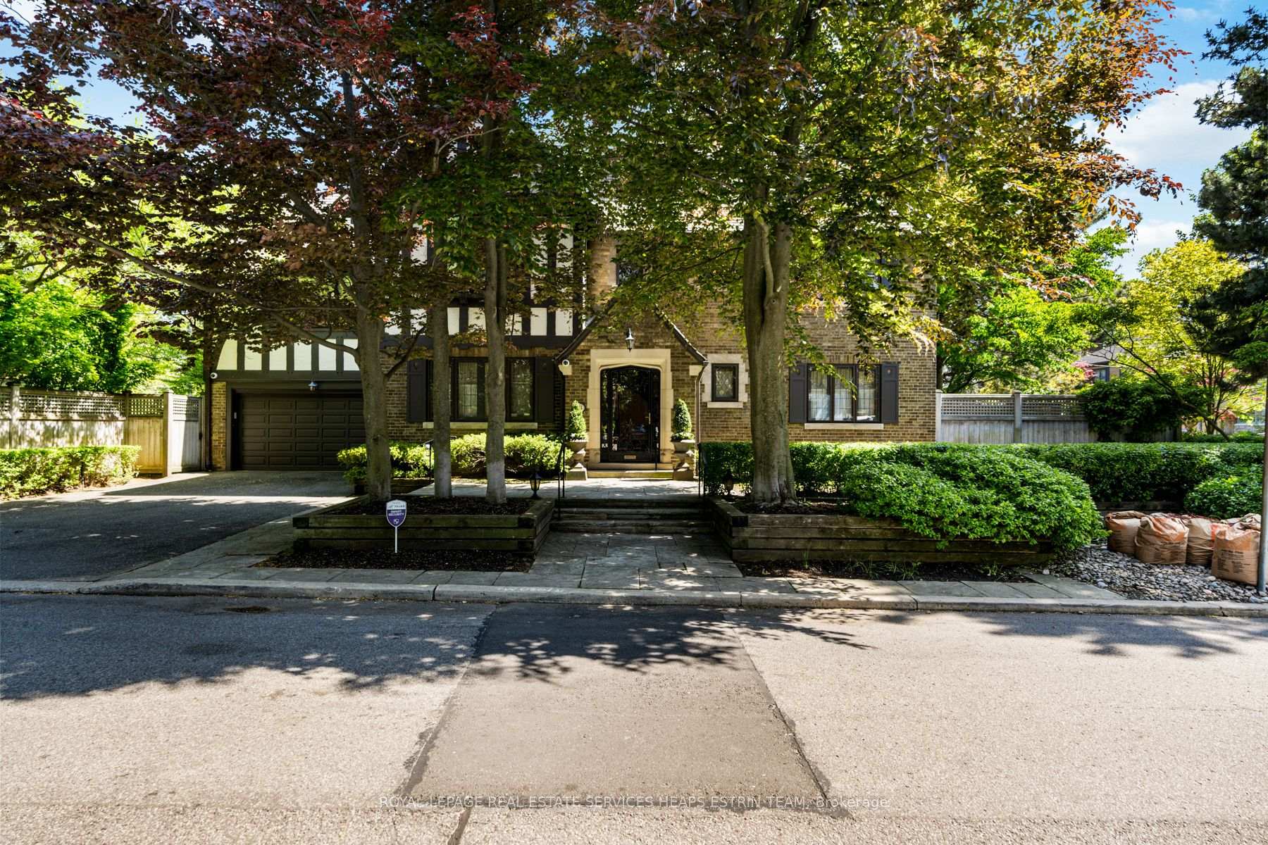 Front of 23 Dewbourne Avenue