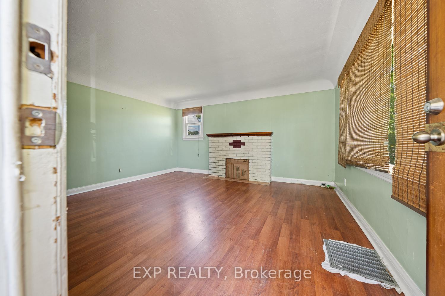 Photo 4 of 2030 Ritson Road N, Oshawa, Kedron — HOMEH