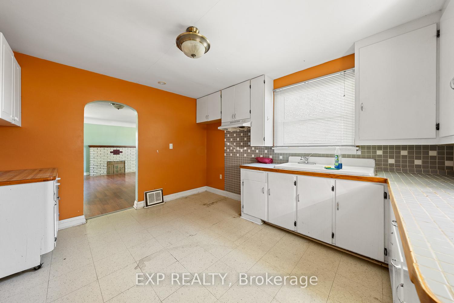 Photo 9 of 2030 Ritson Road N, Oshawa, Kedron — HOMEH