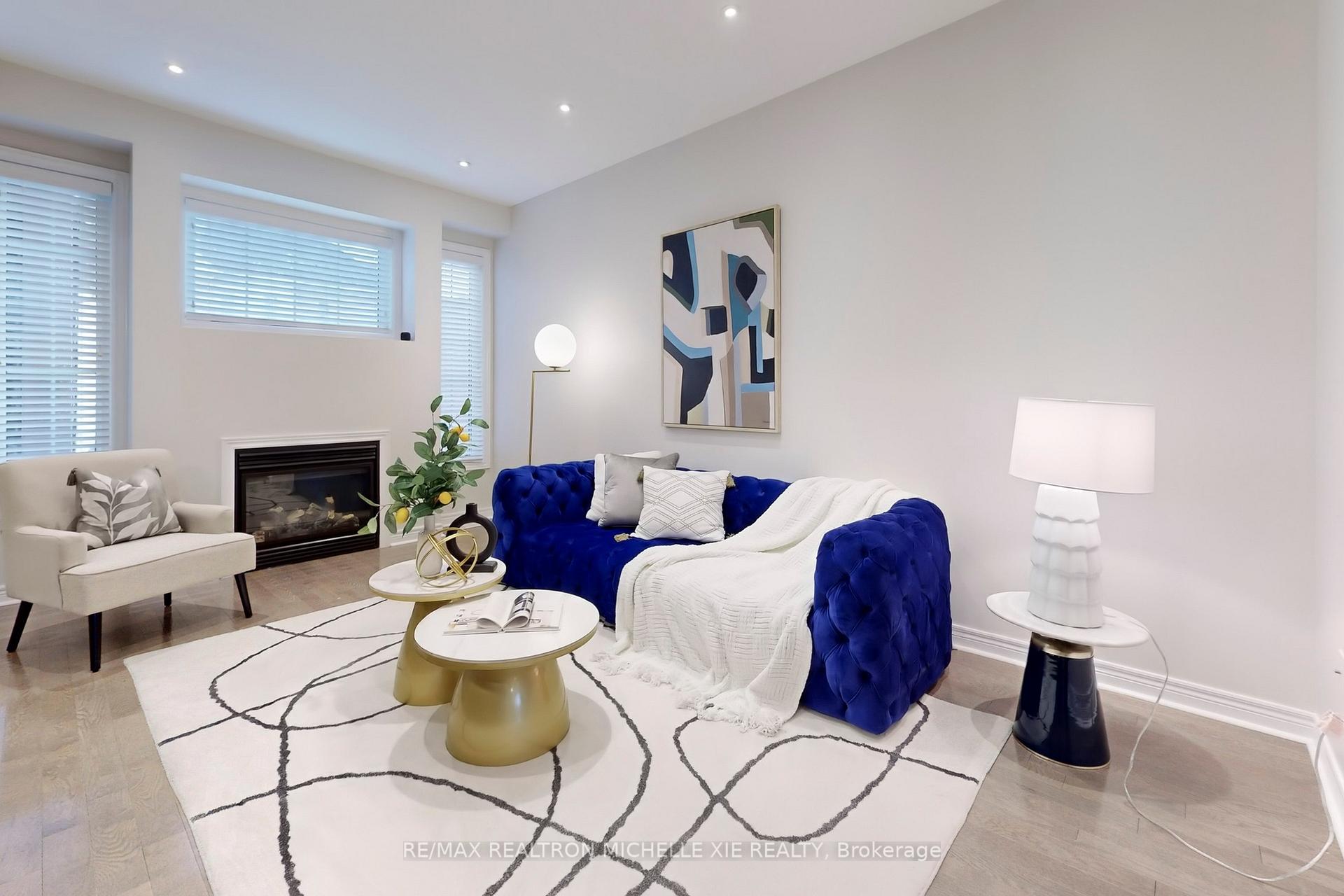 Photo 8 of 134 William Berczy Boulevard, Markham, Berczy — HOMEH