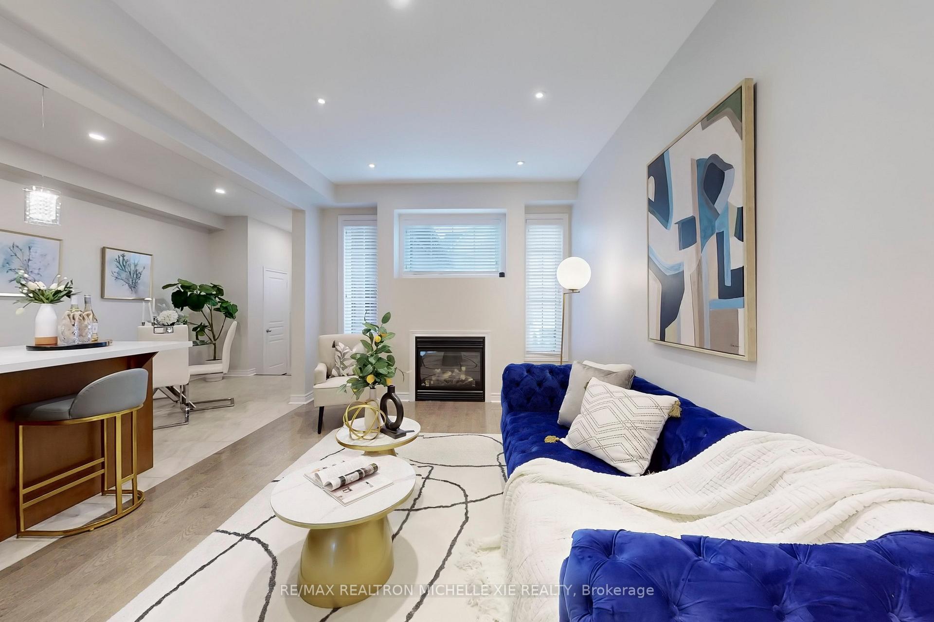 Photo 2 of 134 William Berczy Boulevard, Markham, Berczy — HOMEH