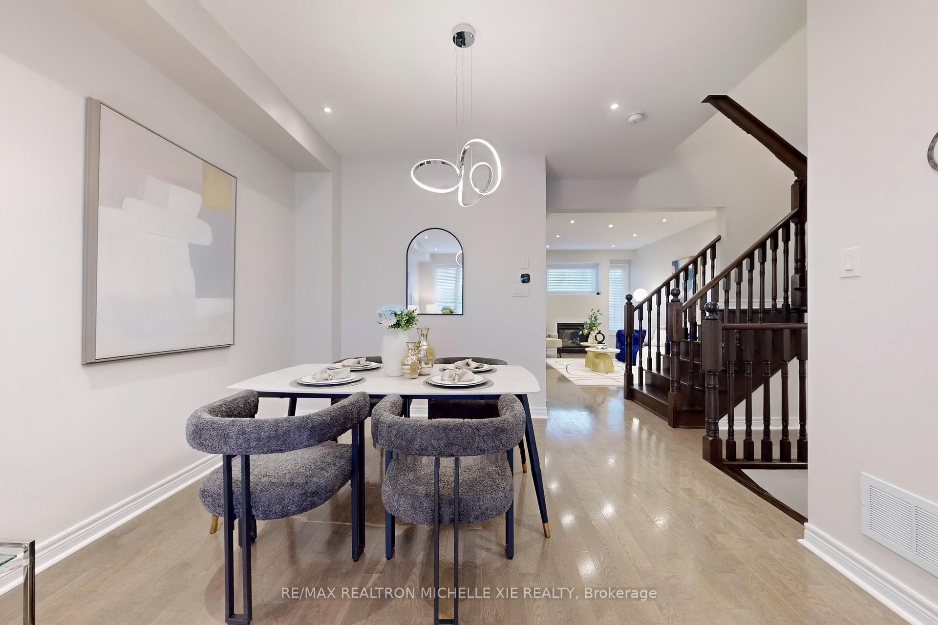 Photo 5 of 134 William Berczy Boulevard, Markham, Berczy — HOMEH