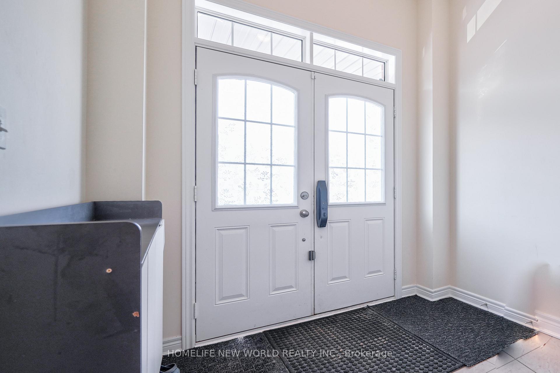Photo 3 of 14 Reddington Road, Markham, Cedarwood — HOMEH
