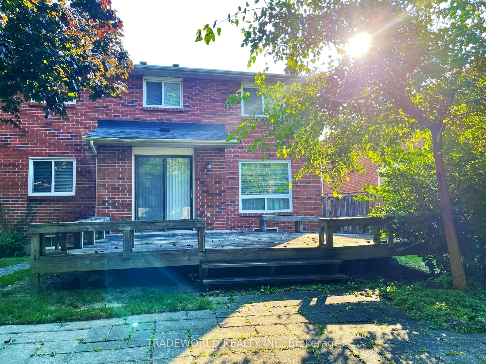 Photo 18 of 292 Green Lane, Markham, Thornhill — HOMEH