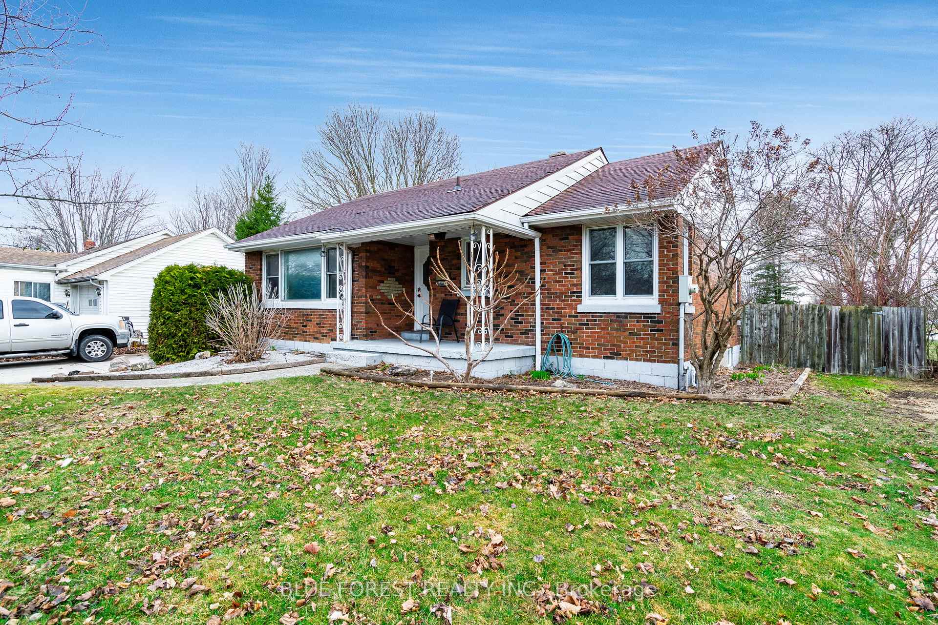 Photo 5 of 39 John Street, Chatham-Kent, Chatham — HOMEH