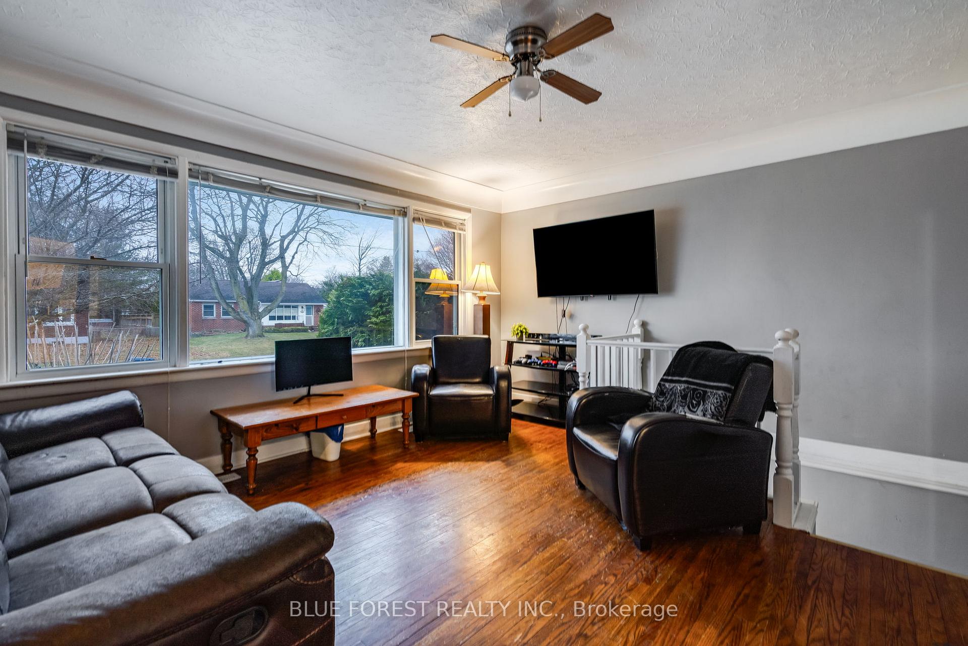 Photo 35 of 39 John Street, Chatham-Kent, Chatham — HOMEH