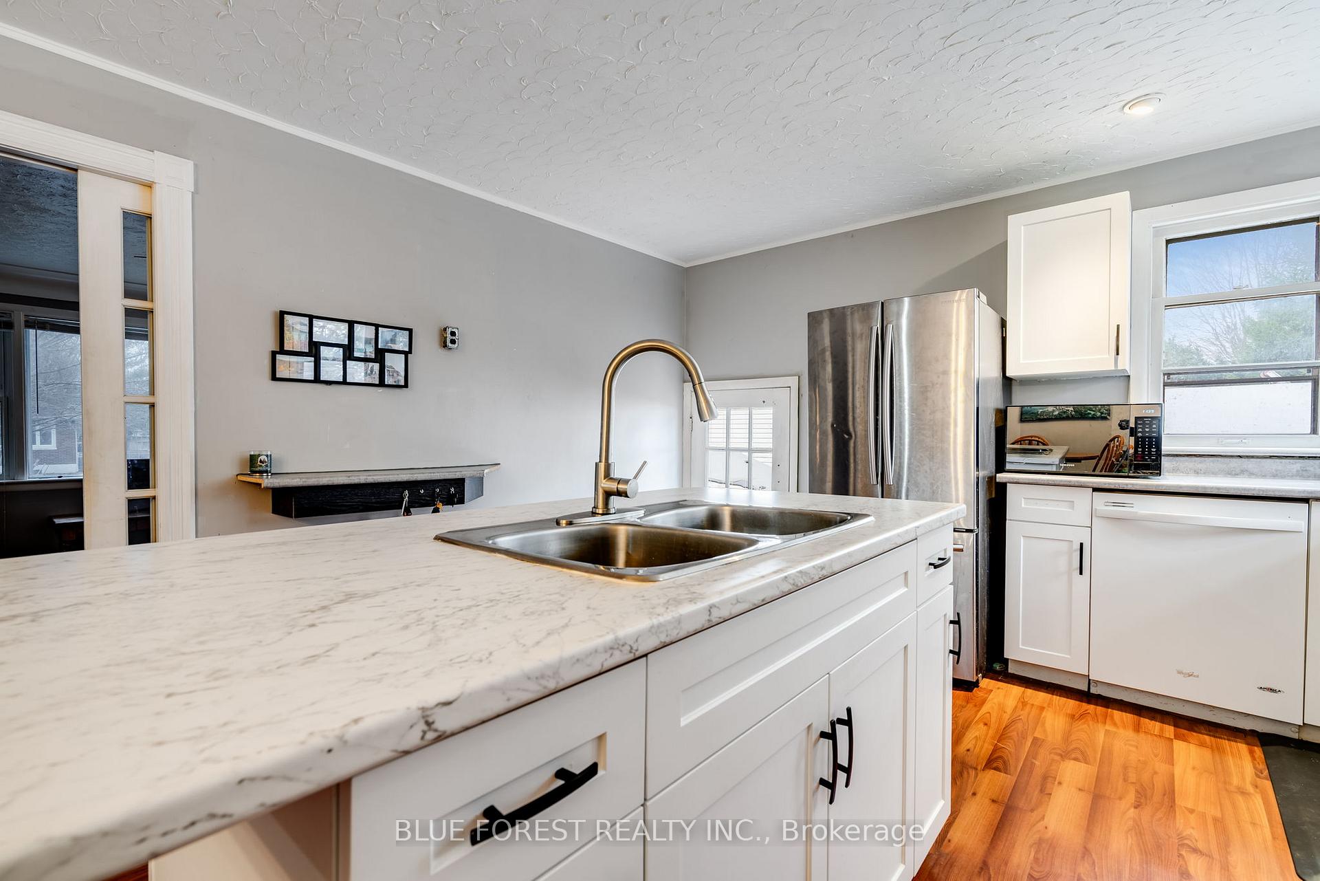 Photo 6 of 39 John Street, Chatham-Kent, Chatham — HOMEH