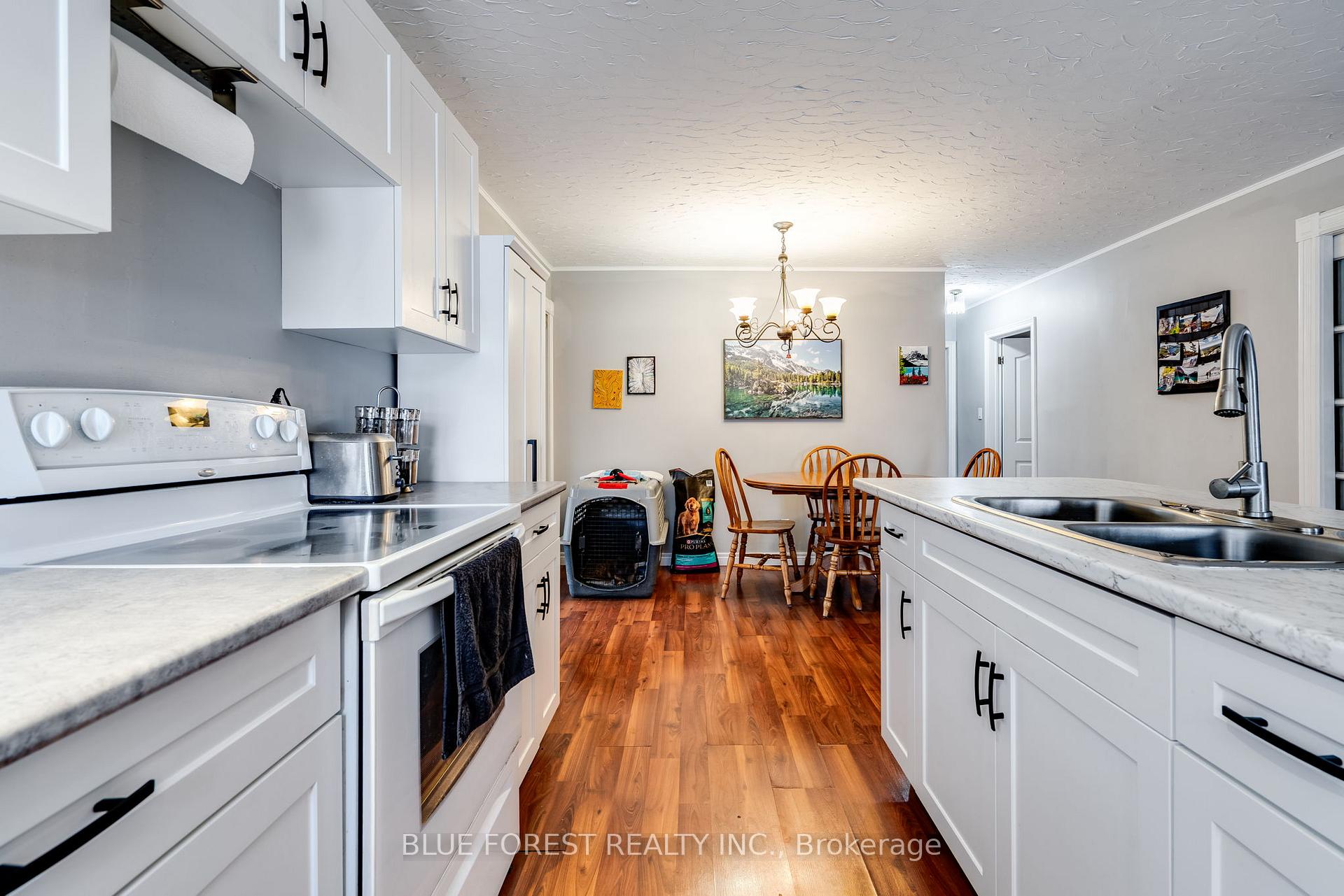 Photo 7 of 39 John Street, Chatham-Kent, Chatham — HOMEH