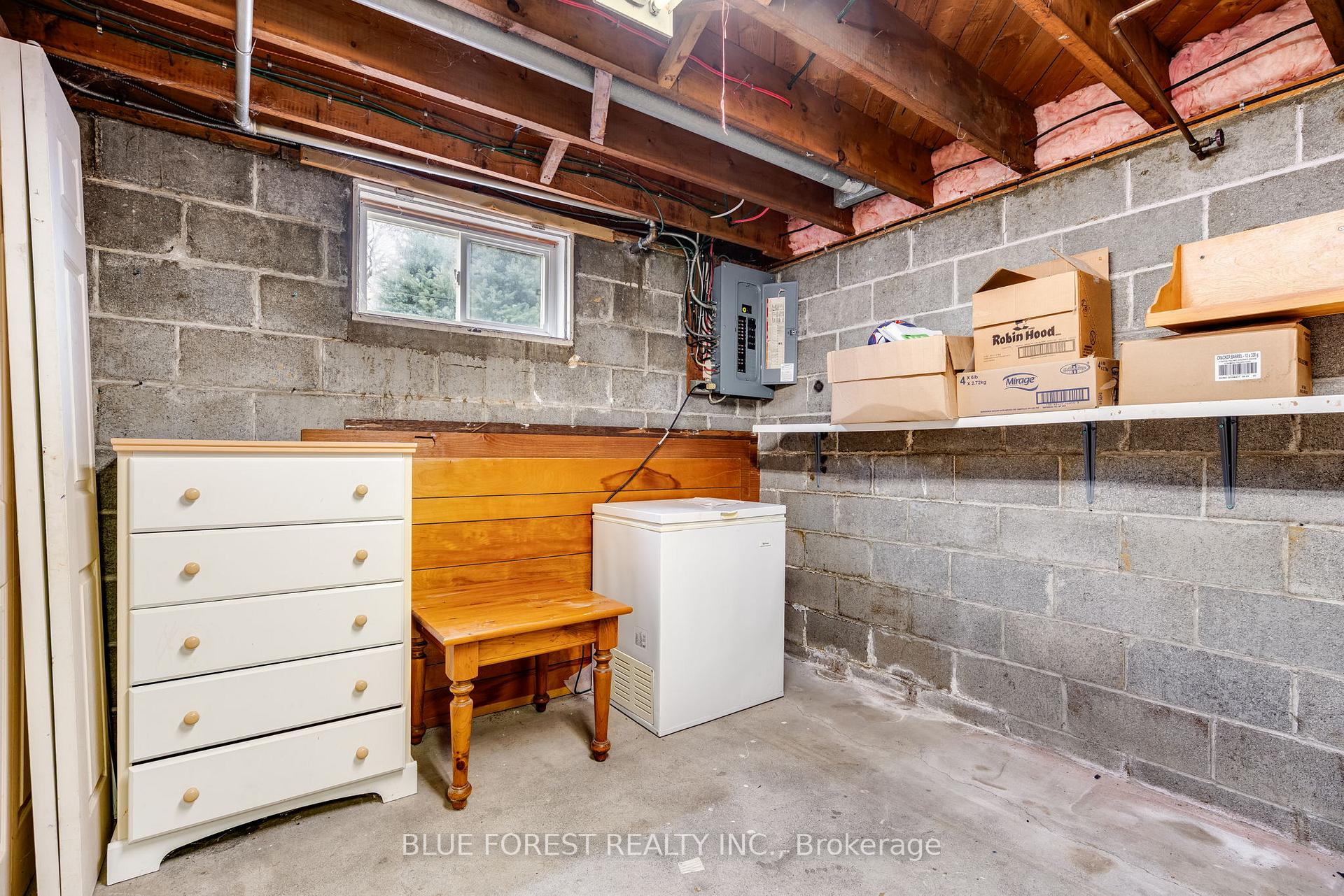 Photo 27 of 39 John Street, Chatham-Kent, Chatham — HOMEH