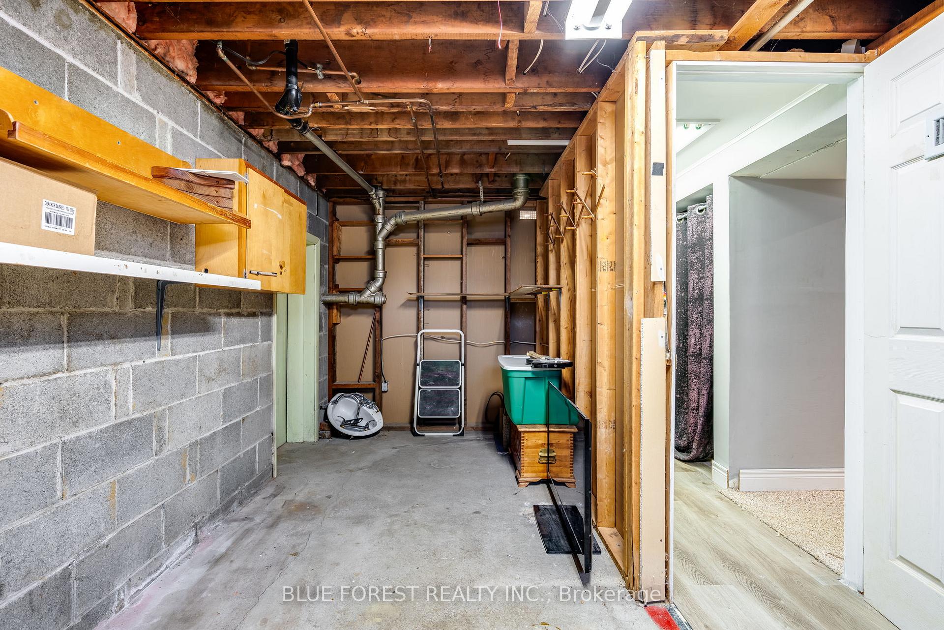 Photo 26 of 39 John Street, Chatham-Kent, Chatham — HOMEH