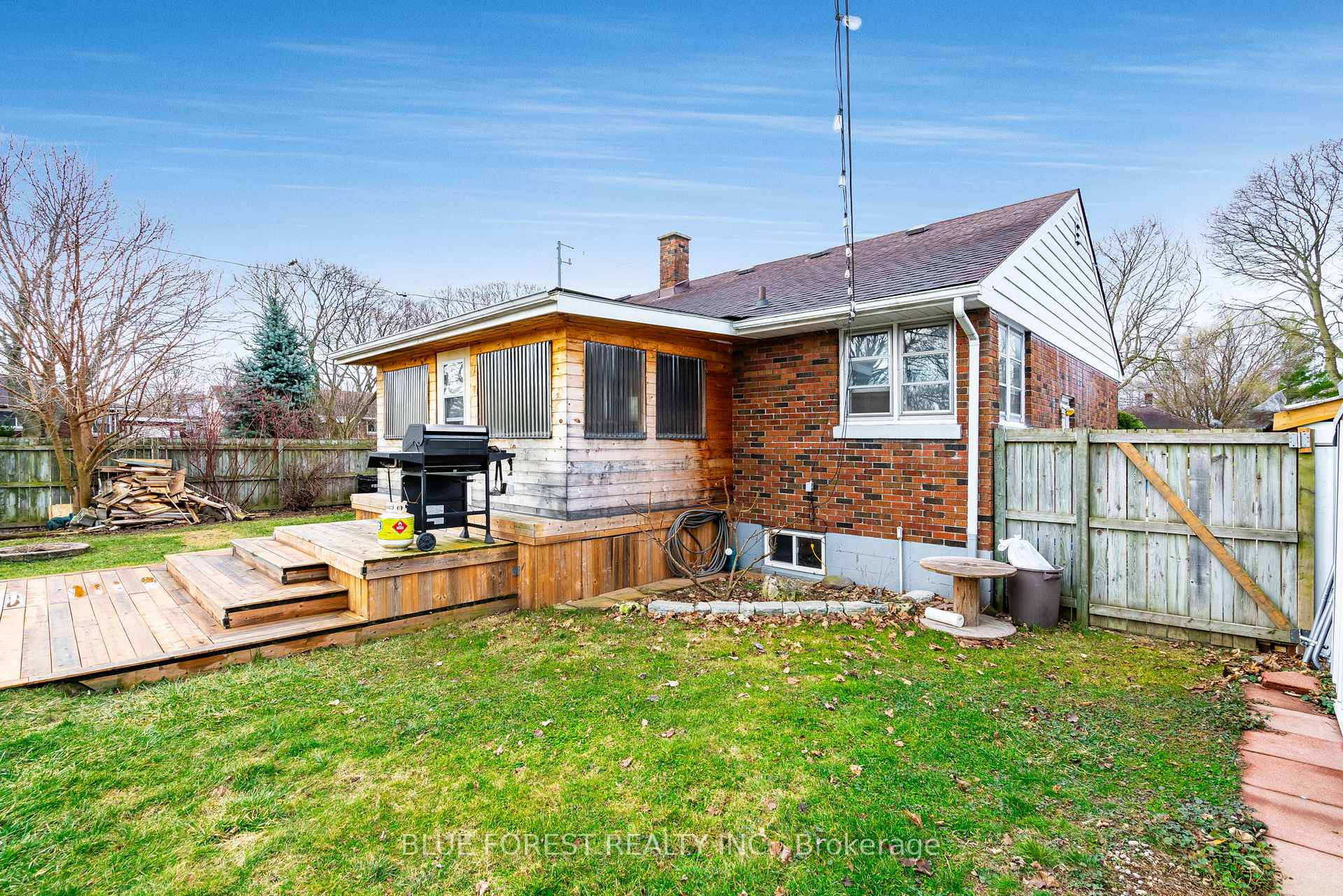 Photo 31 of 39 John Street, Chatham-Kent, Chatham — HOMEH