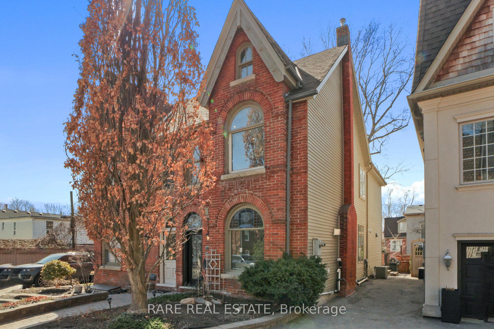Photo 1 of 130 Edgewood Avenue, Toronto, Woodbine Corridor — HOMEH