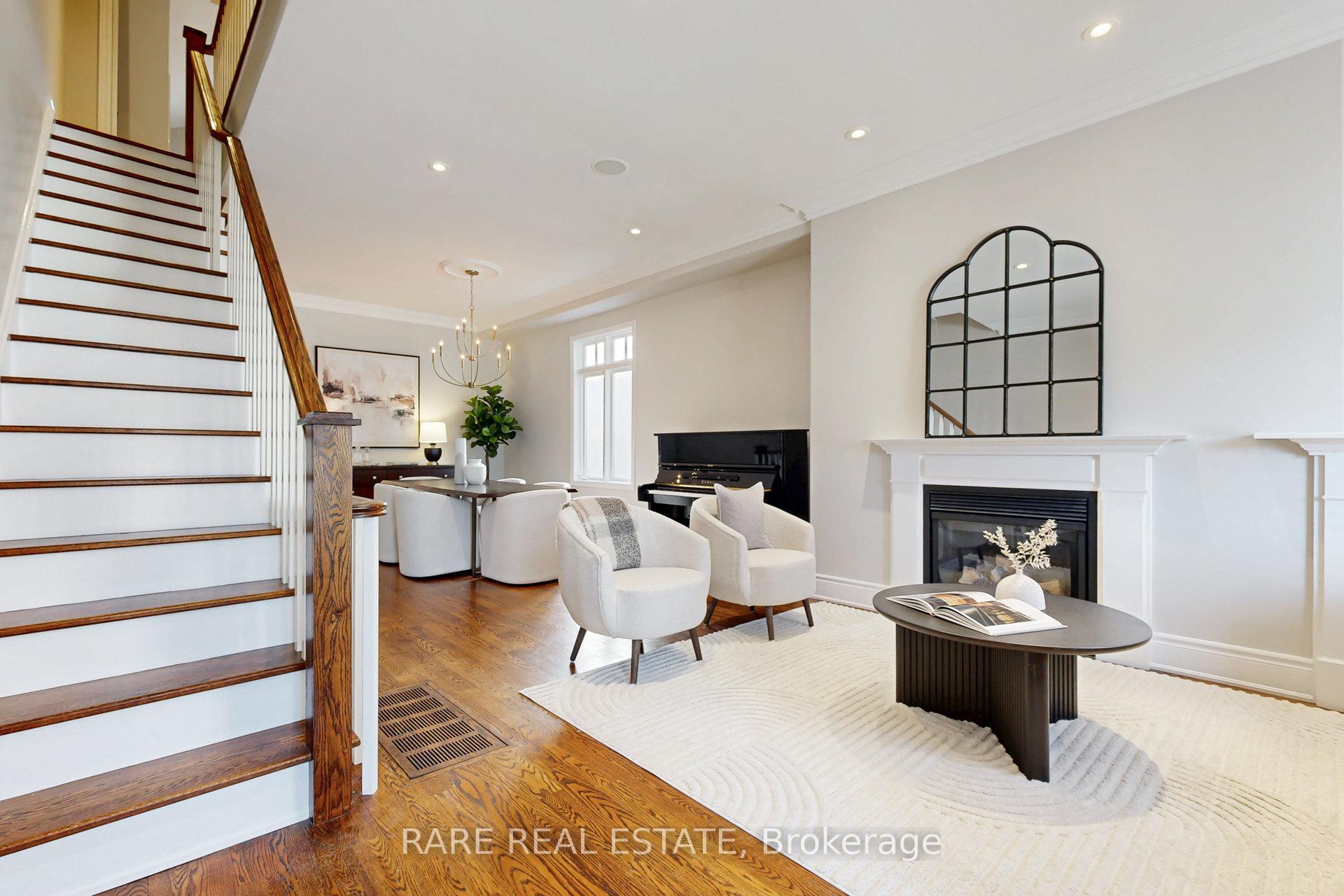 Photo 7 of 130 Edgewood Avenue, Toronto, Woodbine Corridor — HOMEH