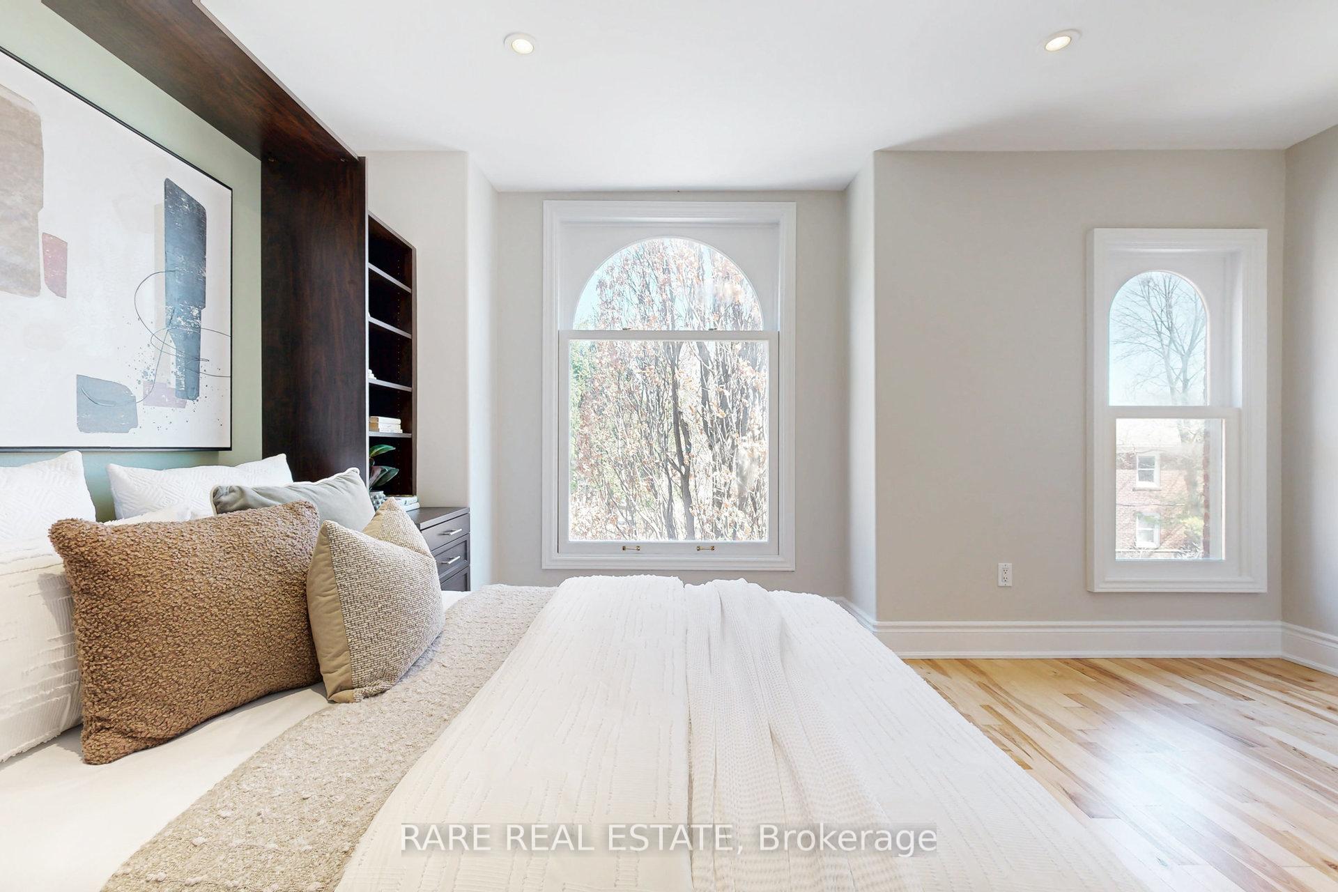Photo 14 of 130 Edgewood Avenue, Toronto, Woodbine Corridor — HOMEH