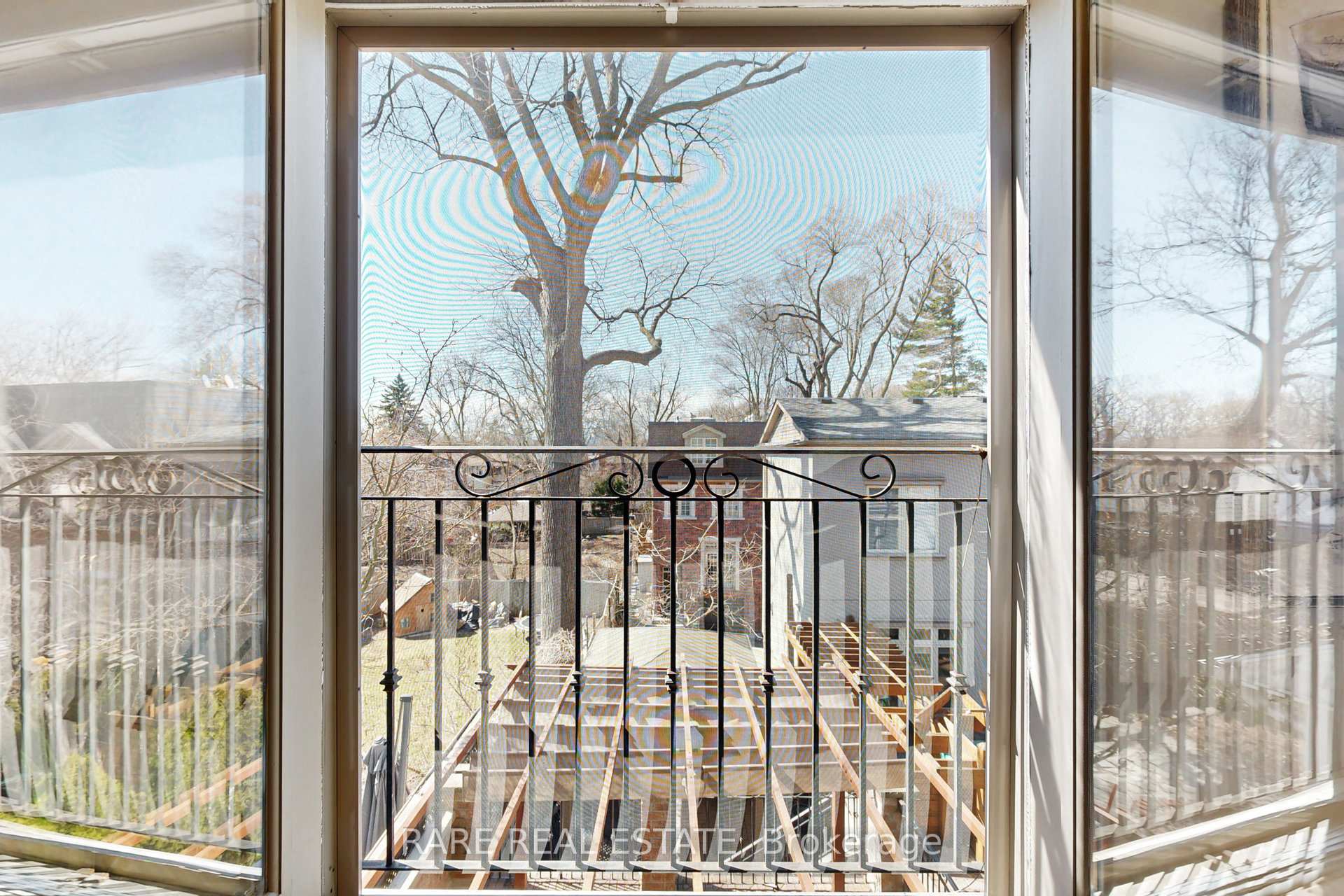 Photo 24 of 130 Edgewood Avenue, Toronto, Woodbine Corridor — HOMEH