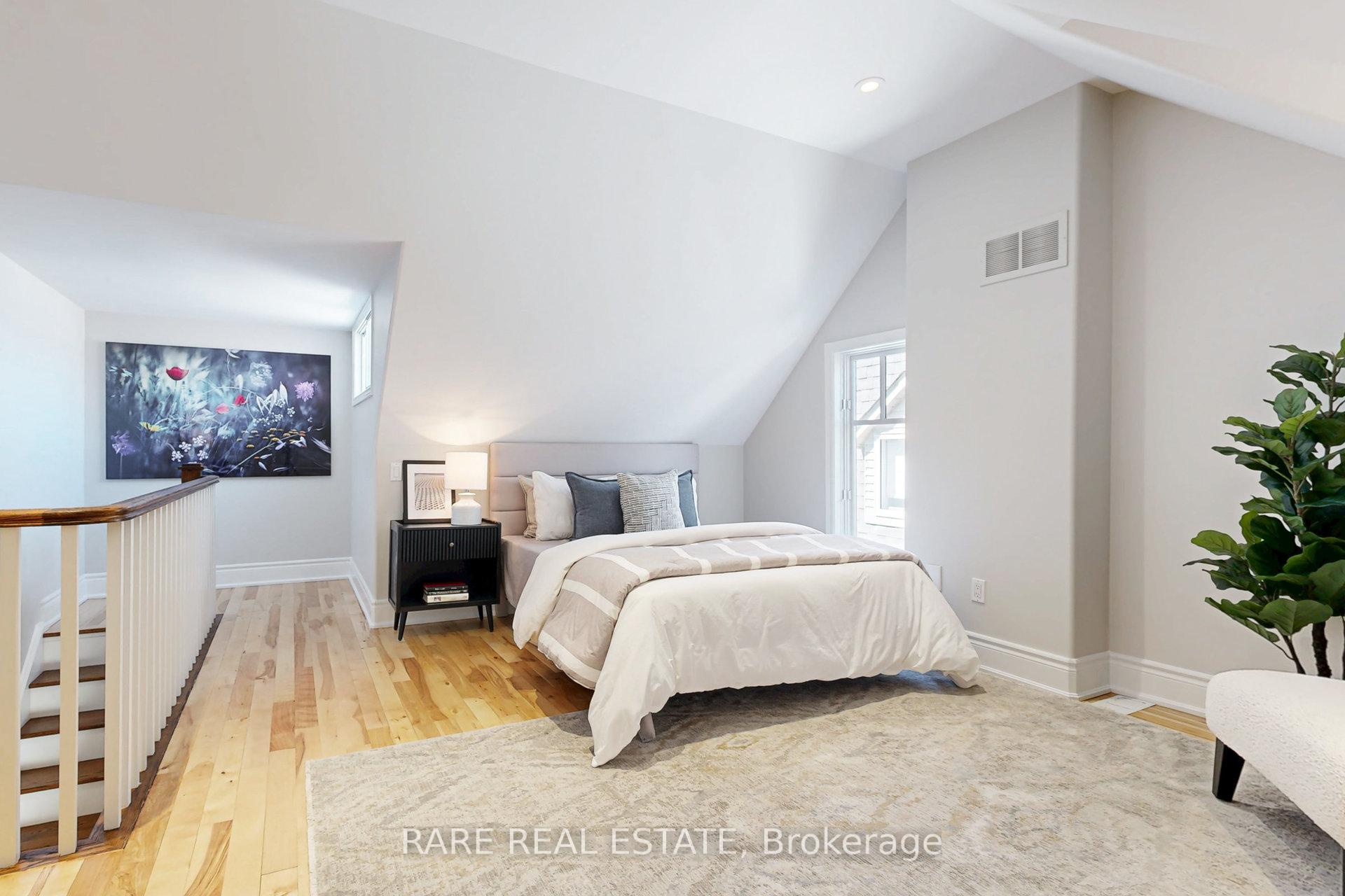 Photo 25 of 130 Edgewood Avenue, Toronto, Woodbine Corridor — HOMEH
