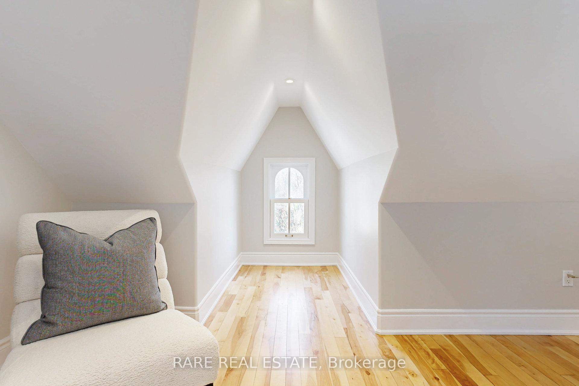 Photo 27 of 130 Edgewood Avenue, Toronto, Woodbine Corridor — HOMEH