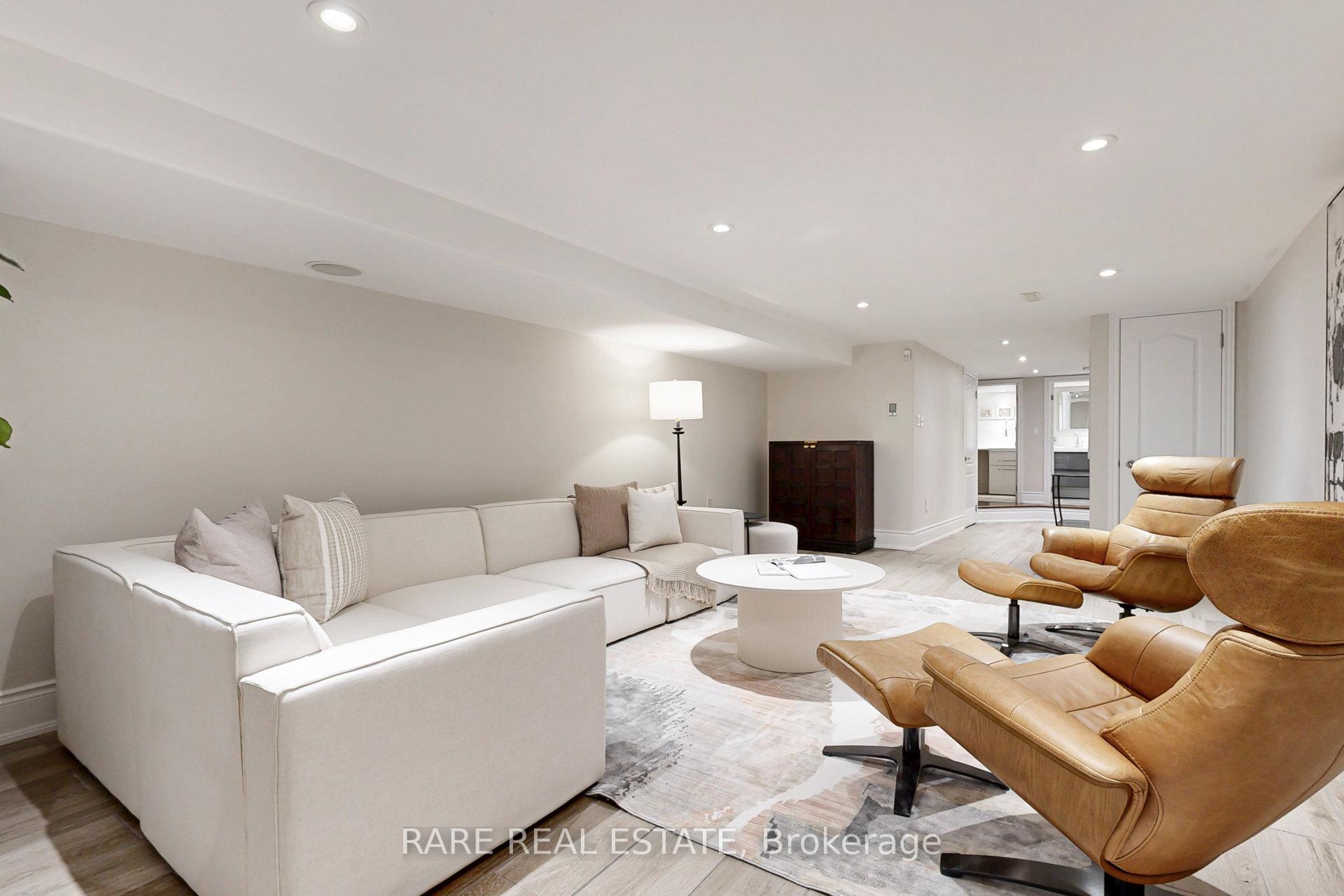 Photo 34 of 130 Edgewood Avenue, Toronto, Woodbine Corridor — HOMEH