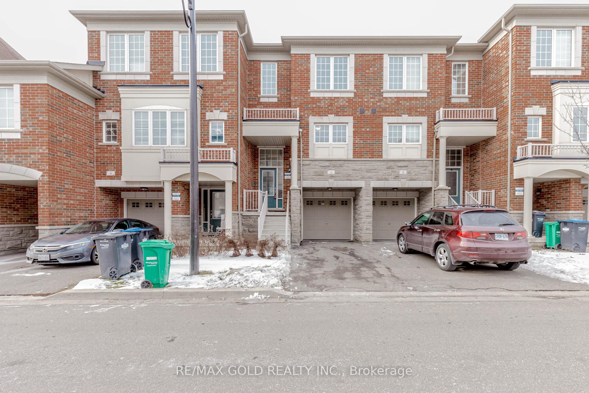 Front of 6 Botanical Avenue