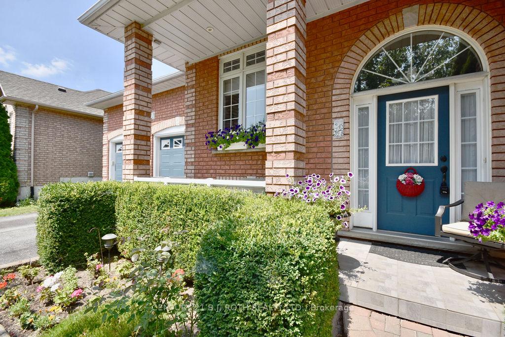 Photo 5 of 263 Dock Road, Barrie, Innis-Shore — HOMEH